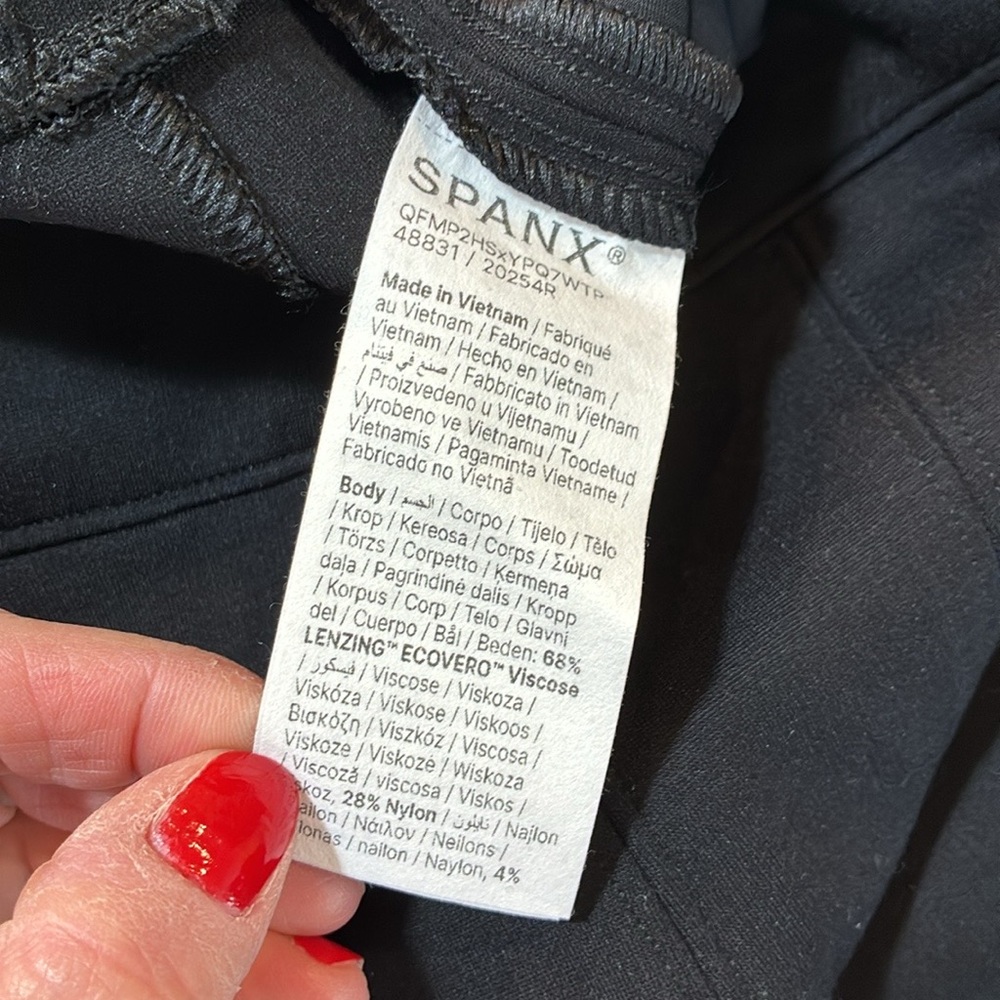 NWOT Spanx Pull on Black straight leg Ponte knit Pants Sz S - Picture 6 of 6